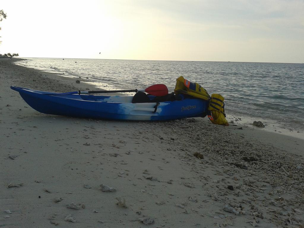 Putri Homestay Ilhas Gili Exterior foto