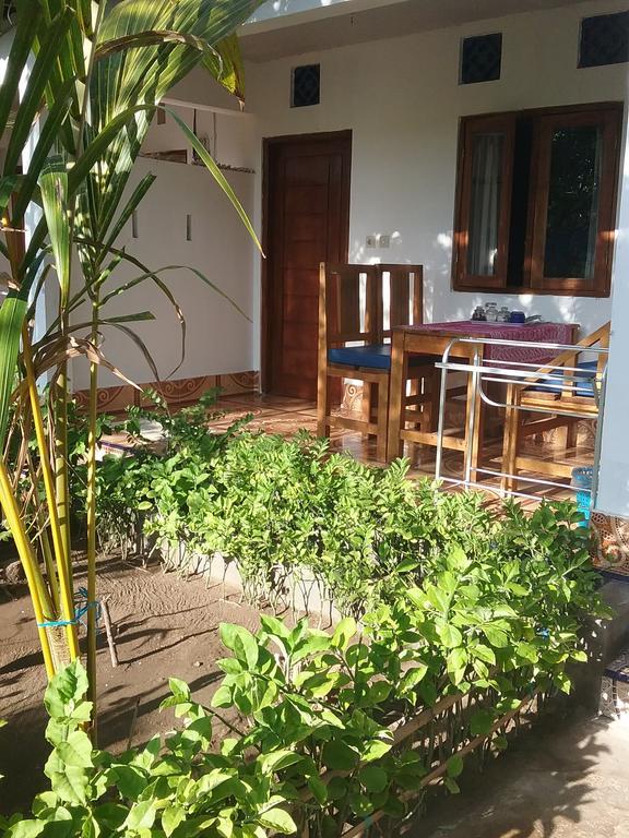 Putri Homestay Ilhas Gili Exterior foto